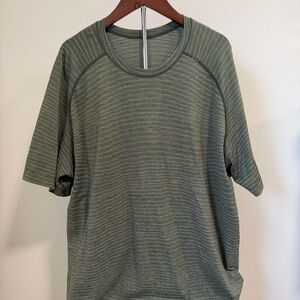 Lululemon Metal Vent Tech Short Sleeve